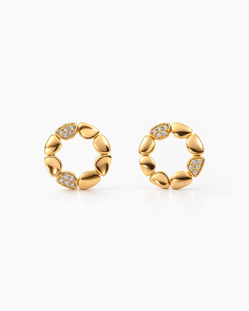 Bandhani Stud in 18kt Gold Vermeil