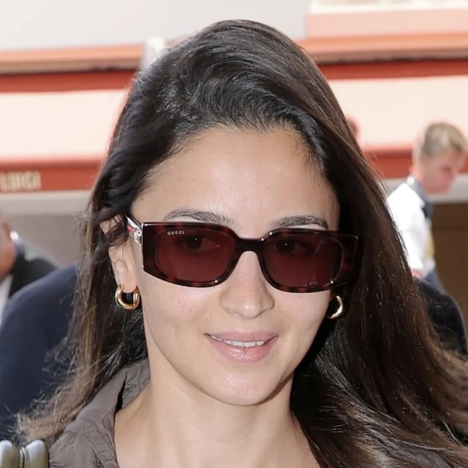 Essentia Athena Hoops earring of 18kt gold-plated brass jewelry by My-Dori worn by Alia bhatt