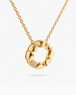 ⁠Bandhani Pendant Necklace in Gold Vermeil